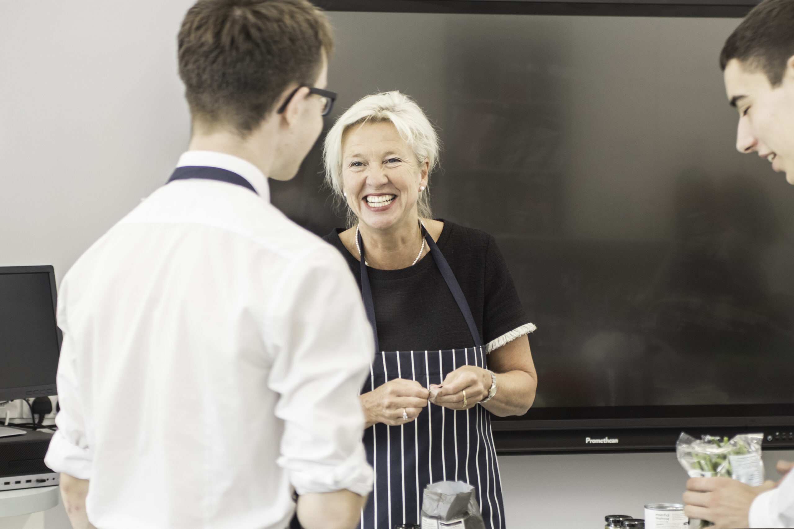 Geoorge-Heriots-School_Cooking_with_Principal